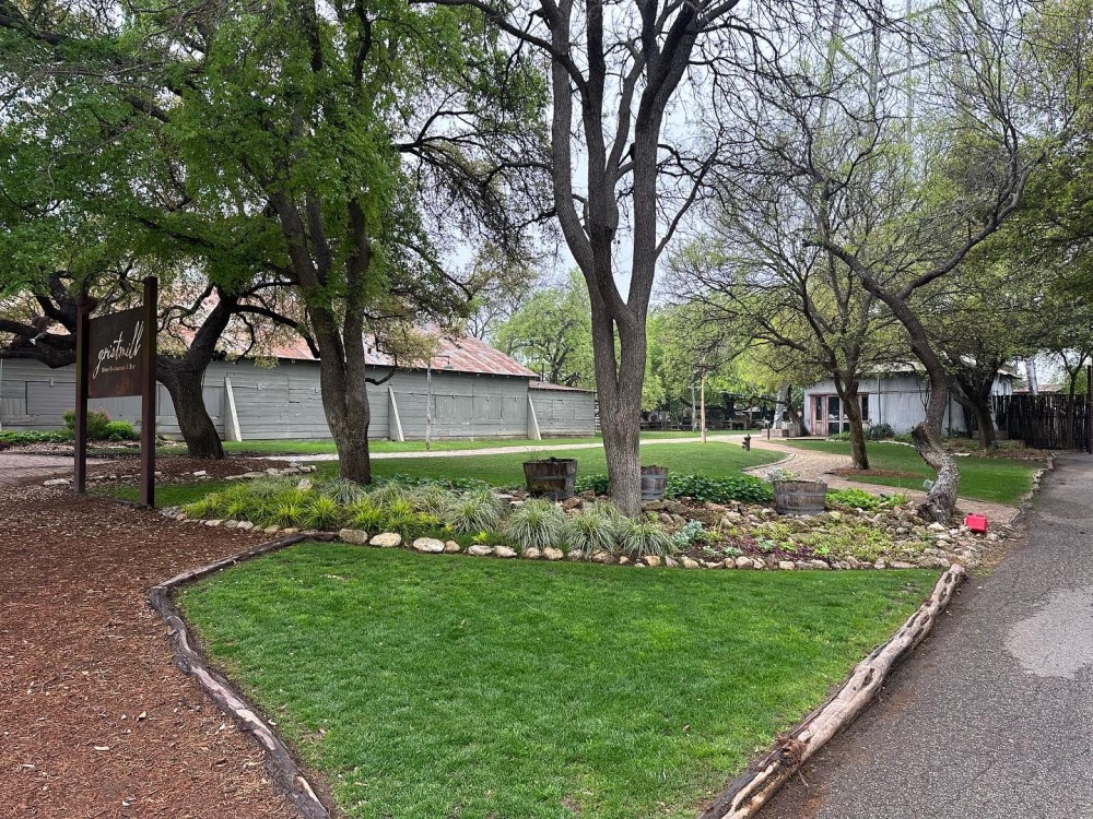 commercial-landscaping-smtx